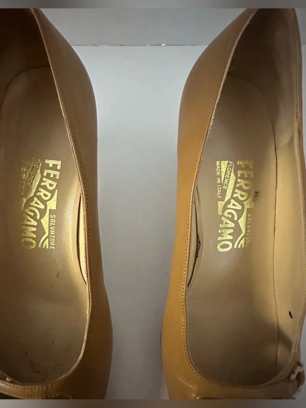Salvatore Ferragamo classic salvatore